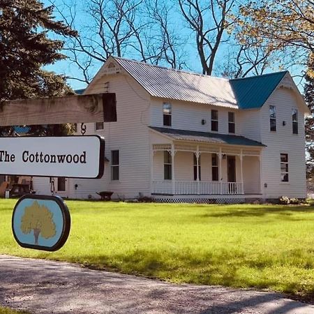 إمباير The Cottonwood Inn B&B المظهر الخارجي الصورة